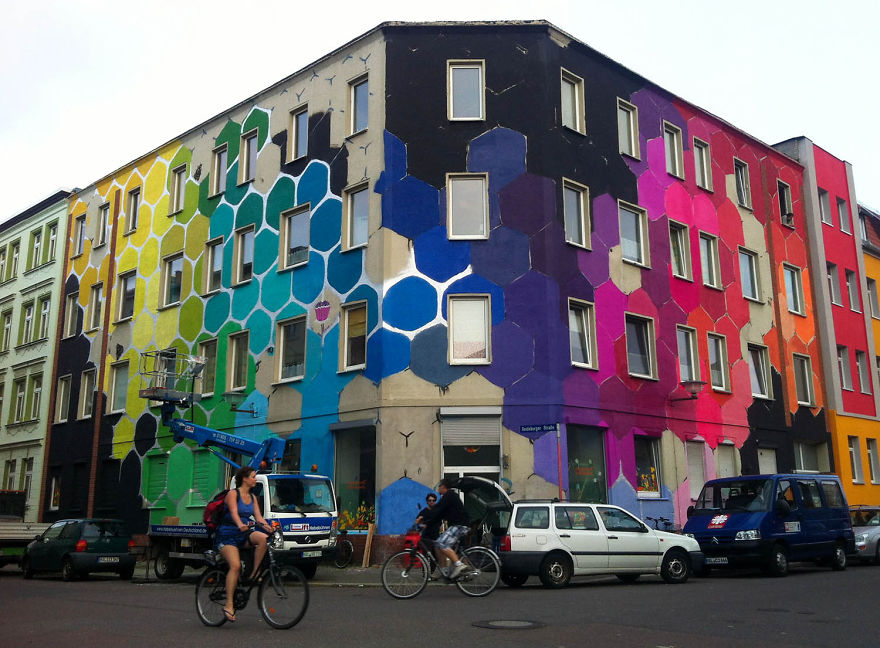 Honeycomb Of Life: I Turned A Dull Building In Germany Into Art