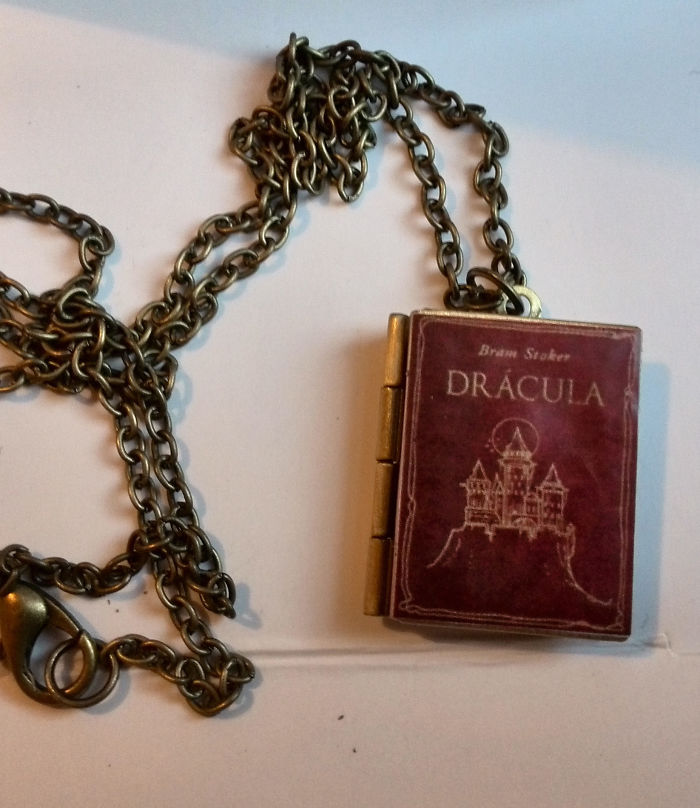 Bram Stoker Dracula Vintage Book,locket Pendant With An Antique Chain Handmade
