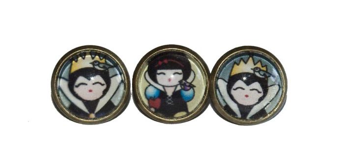 Kokeshis Snow White And The Evil Queen Earrings By Pendientera ^^