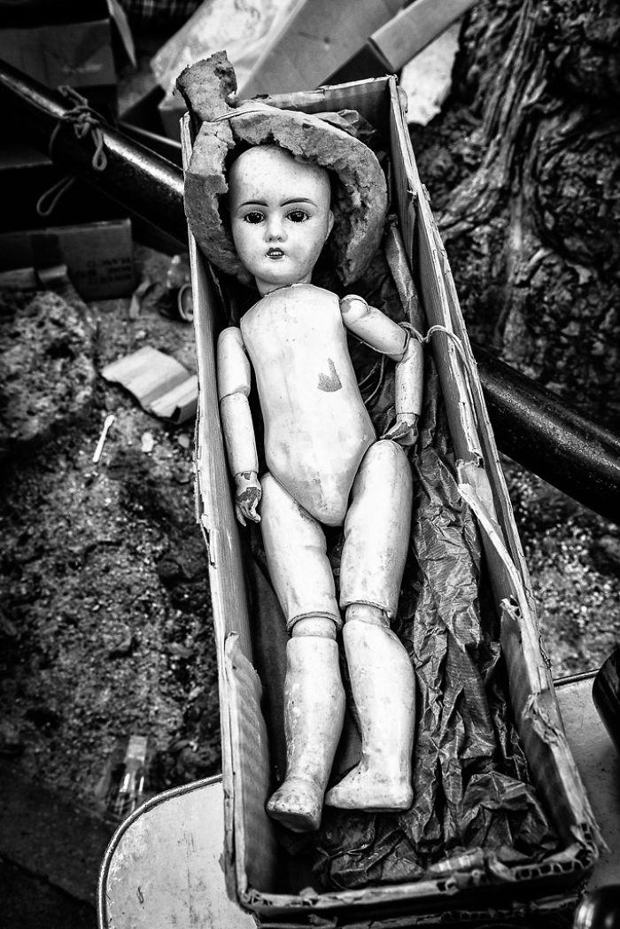 The Souls Of Dolls: Scary Photos Of Abandoned Children Companions