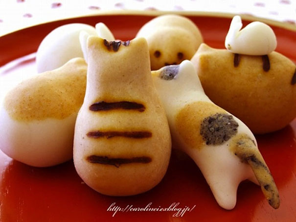 Adorable Cat-Shaped Sweets Inspired By My Cat Apelila