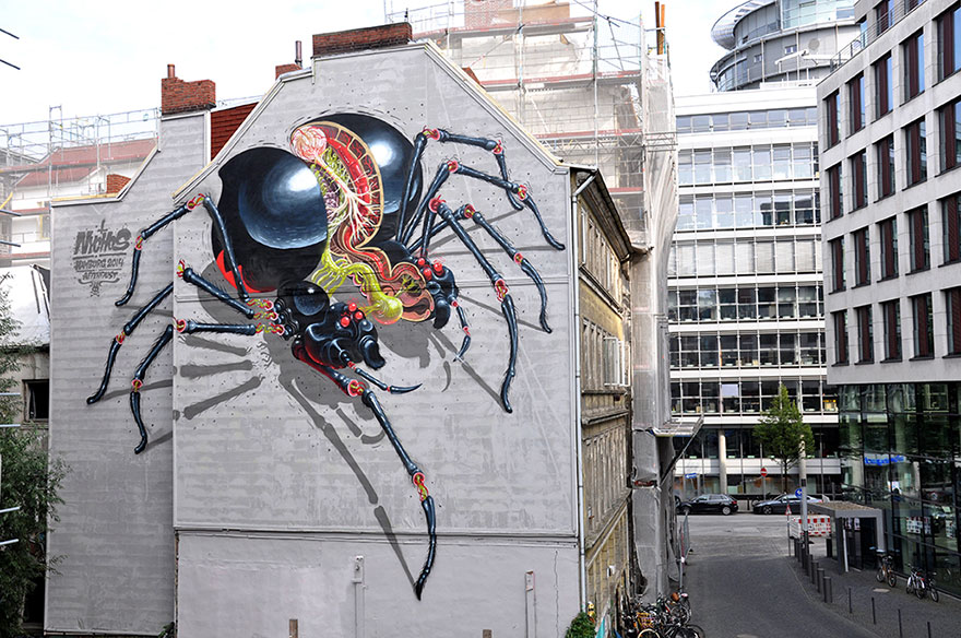 character-animal-dissection-street-art-nychos-9