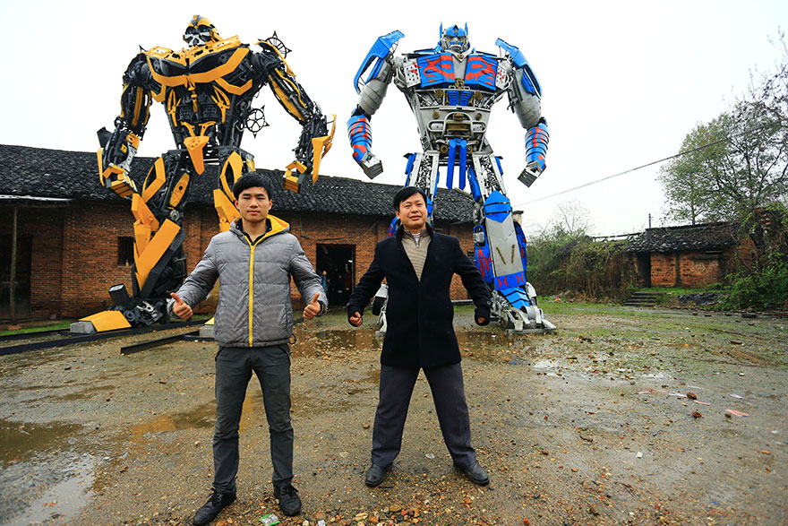 Farmer Dad And His Son Build Transformers From Scrap Metal In China And Make $160K A Year