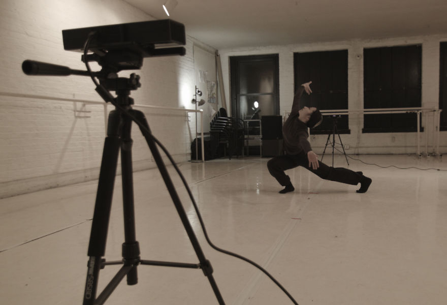As•phyx•i•a: We Captured Dancer's 3D Motions Using An Xbox One Kinect
