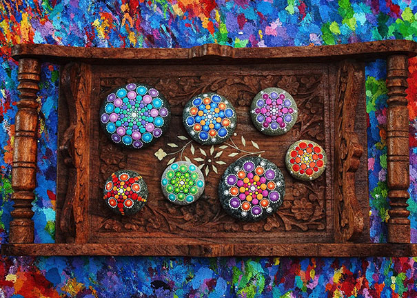 Artist Paints Ocean Stones With Thousands Of Tiny Dots To Create Colorful Mandalas