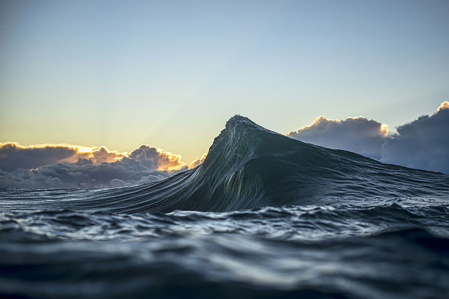 Mountains Of The Sea: Photographer 'Freezes' Waves To Make Them Look Like Mountains