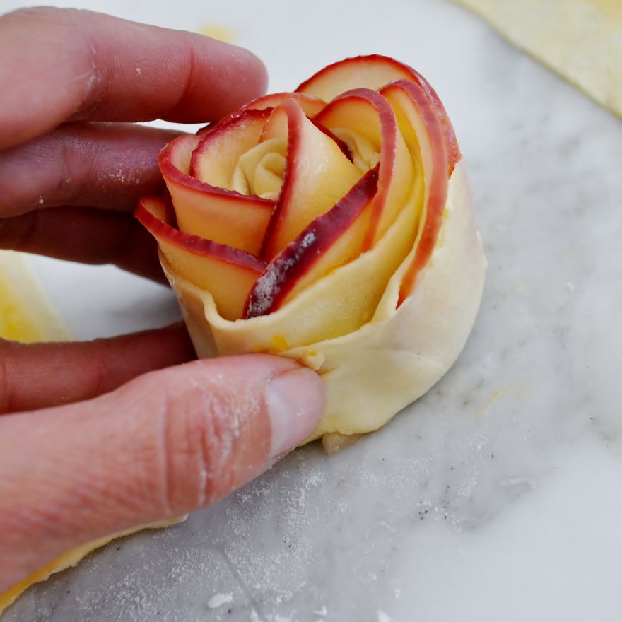This Rose Is Actually A Delicious Apple Dessert