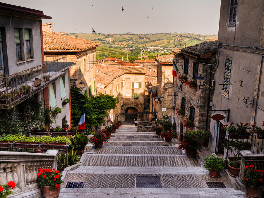 5 Most Beautiful Small Towns In Italy