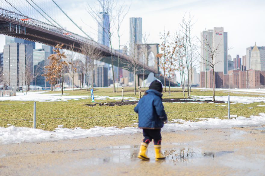 A New York City Father Takes Amazing Pictures Of His Son And Wife Around The City