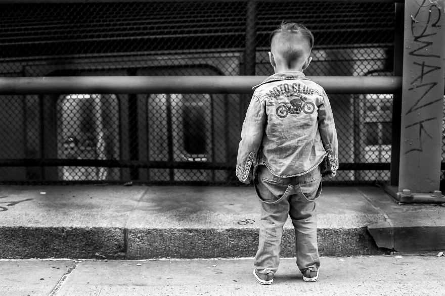 A New York City Father Takes Amazing Pictures Of His Son And Wife Around The City