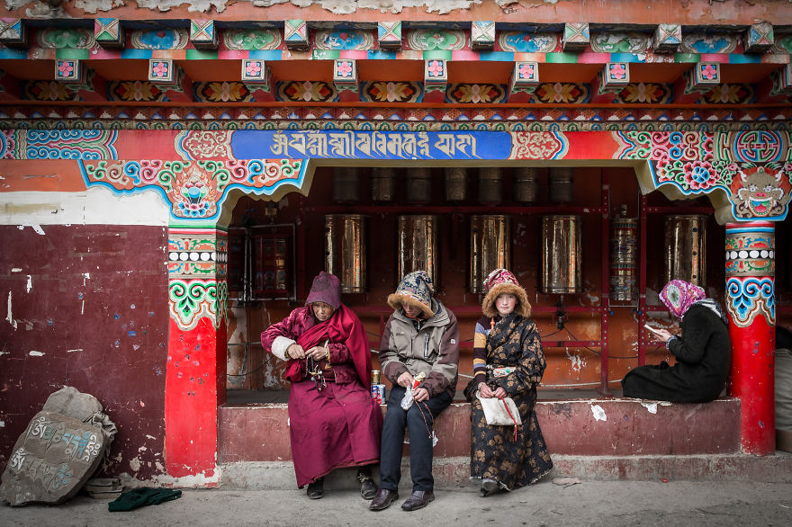 I Travelled To Sertar, A Place In China That Is Home To 40,000 Monks