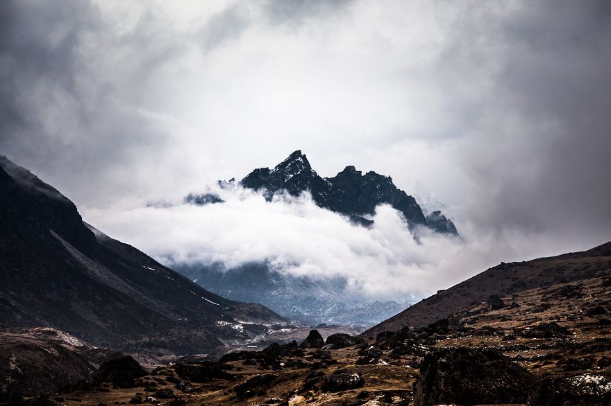 I'm Helping Nepal By Selling My Photos Of The Himalayas And Donating The Money
