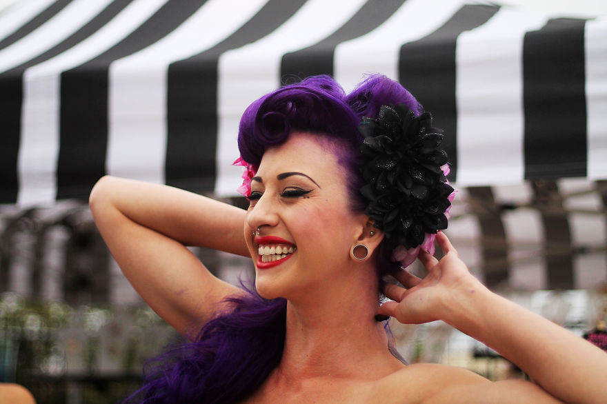 New Generation Of Pin-up Girls Defies Conventional Beauty Norms
