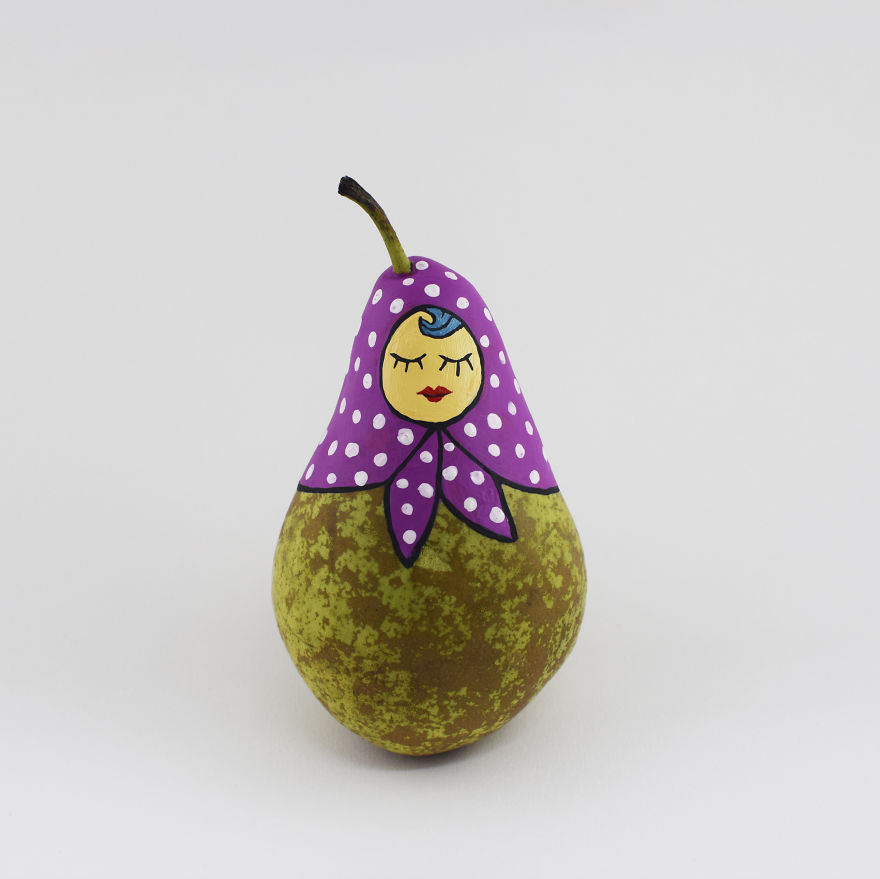 Spanish Artist Plays With Fruit To Make Funny Pictures