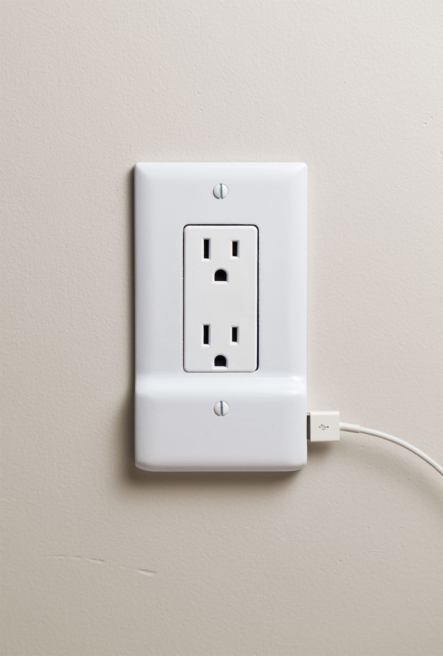 Outlet Plate Turns Your Wall Into A USB Charger