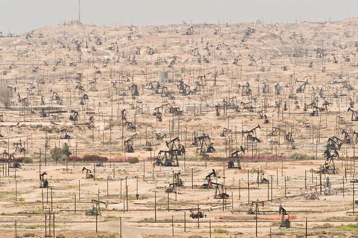Ken River Oil Field, California (USA) – Exploited Since 1899