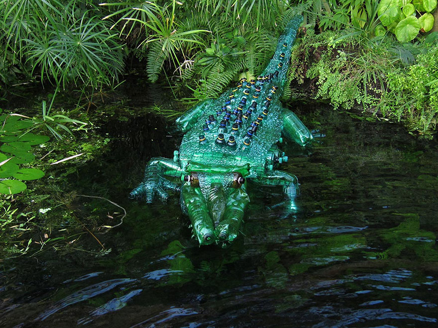 Recycled PET Plastic Bottle Plant And Animal Sculptures By Veronika Richterová