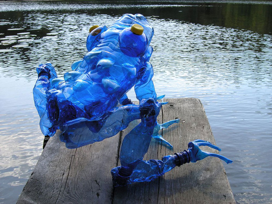 Recycled PET Plastic Bottle Plant And Animal Sculptures By Veronika Richterová
