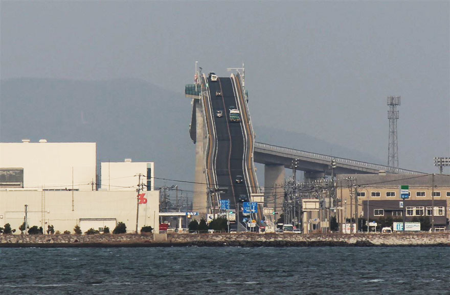 This Bridge In Japan Looks Like A Rollercoaster