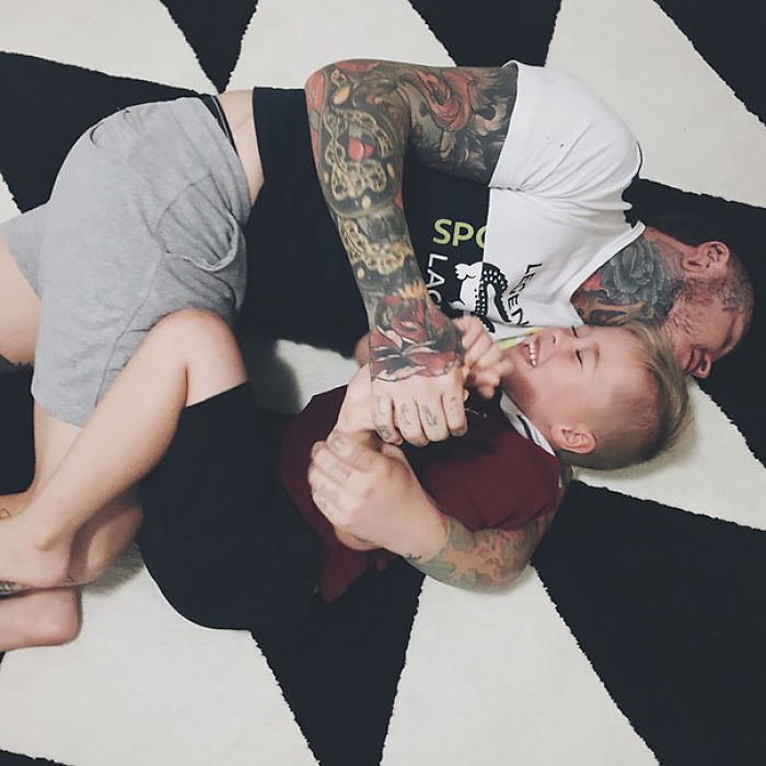124 Babies And Their Tattooed Parents That Look Absolutely Beautiful Together