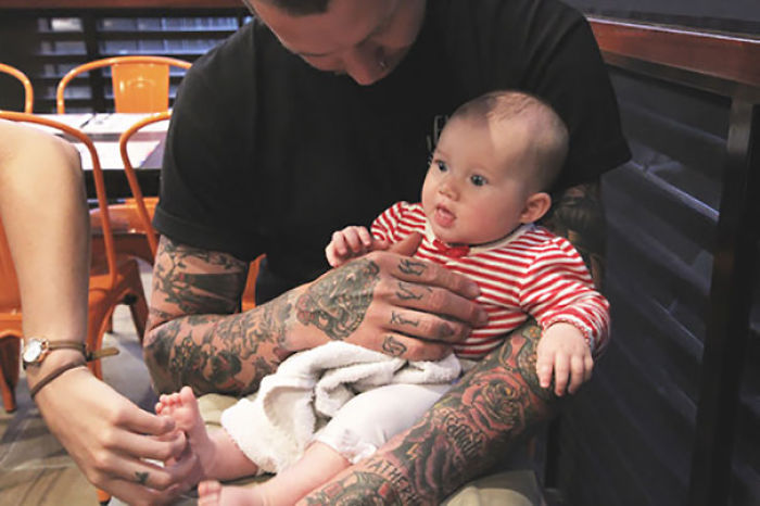 124 Babies And Their Tattooed Parents That Look Absolutely Beautiful Together