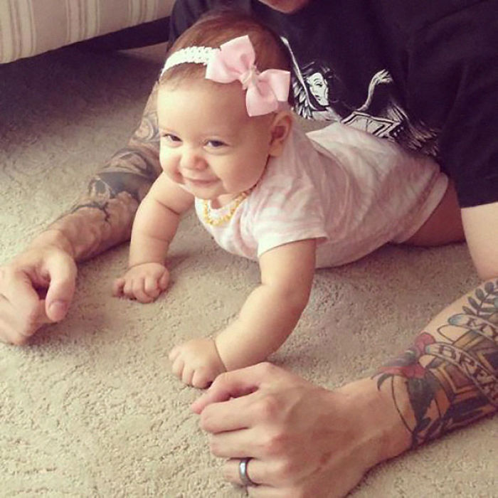 124 Babies And Their Tattooed Parents That Look Absolutely Beautiful Together