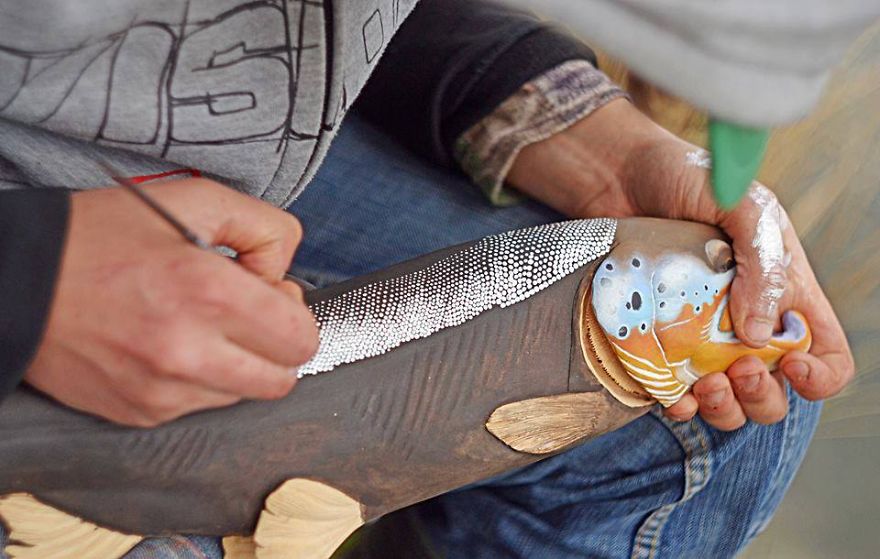 Polish Artist Makes Amazing Fish Carvings