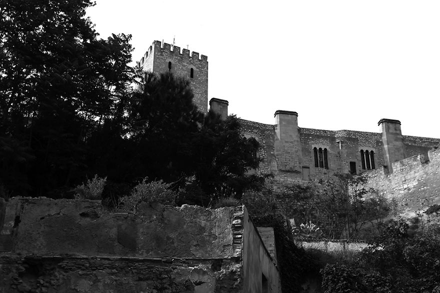 B&w Pictures Of The Medieval Town Of Tortosa