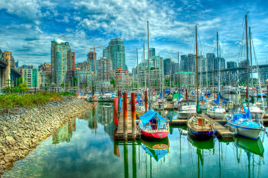 Illuminating The City: Surreal Photos Of Vancouver