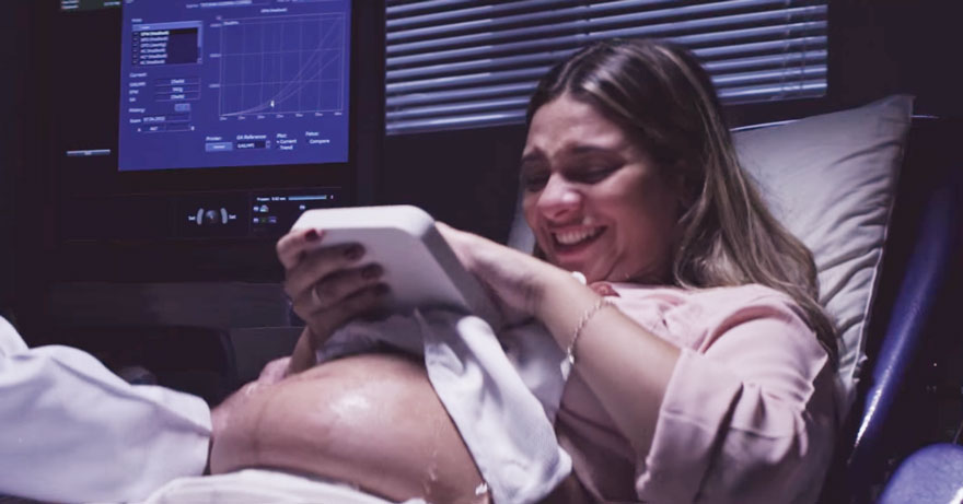 blind-pregnant-woman-first-look-unborn-son-3d-printing-ultrasound-huggies-4