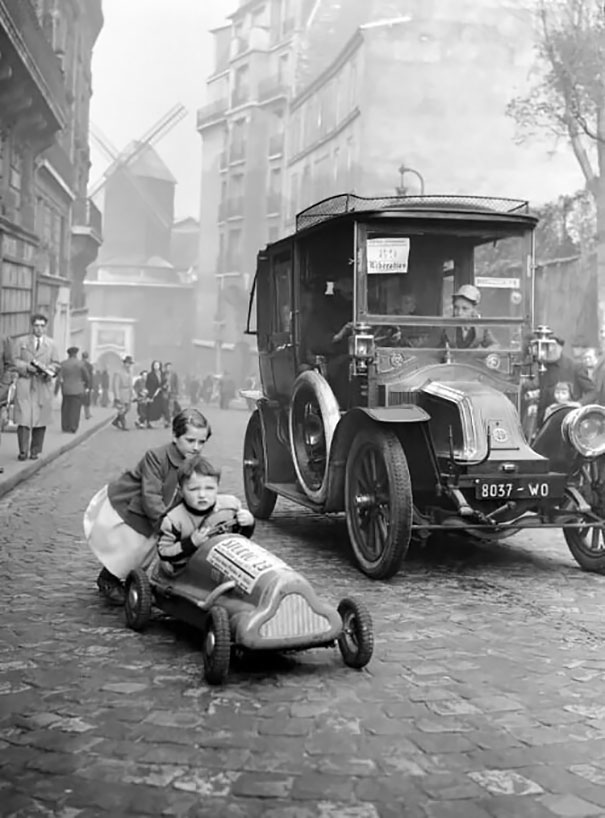 Children Playing In Paris, 1920s