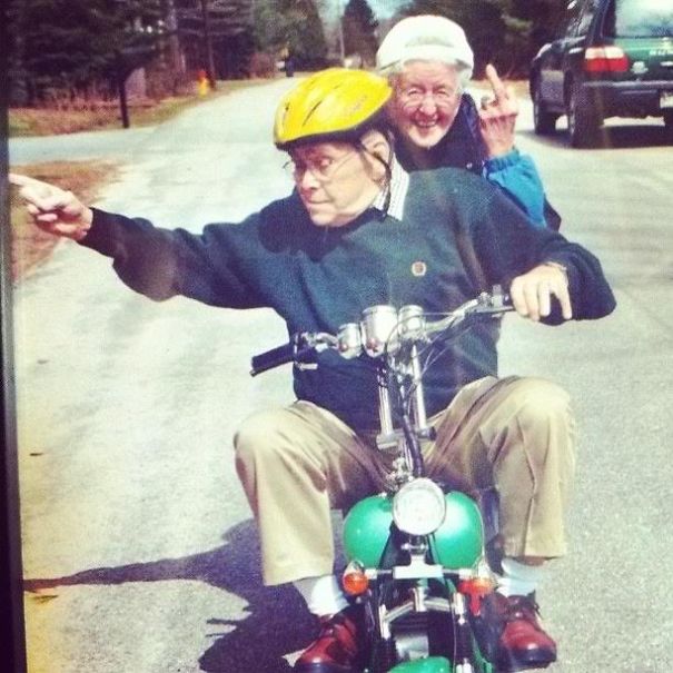 34 Elderly Couples Prove You Re Never Too Old To Have Fun