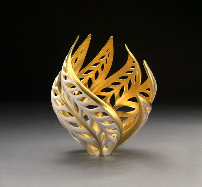 porcelain-gold-leaf-sculpture-vase-jennifer-mccurdy-6