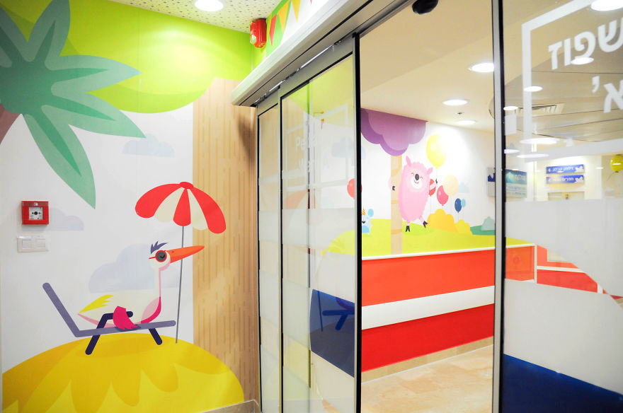 I Volunteered To Decorate A Hospital's Paediatric Department Walls To Make Kids Happier