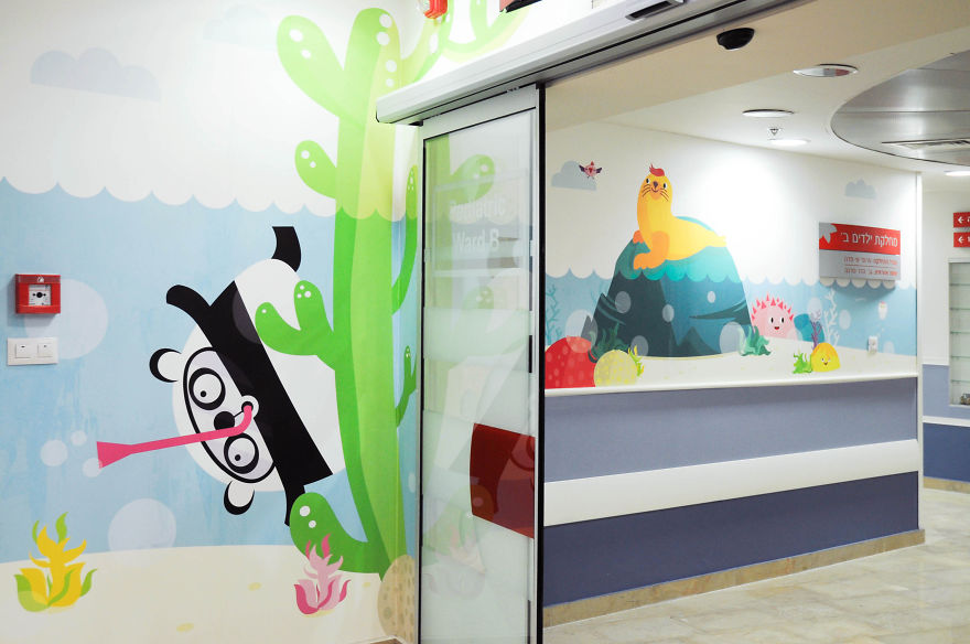 I Volunteered To Decorate A Hospital's Paediatric Department Walls To Make Kids Happier