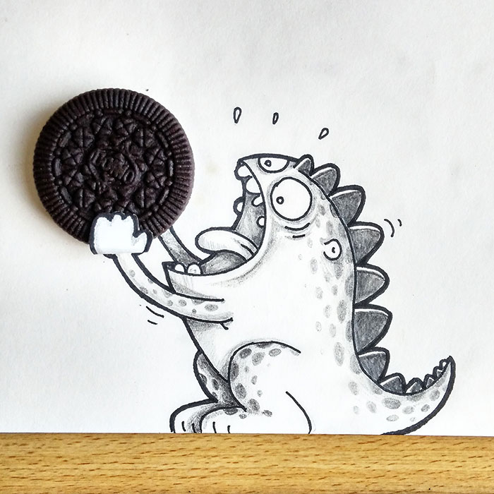 Drogo Loves Oreo. But It’s Too Big For Him