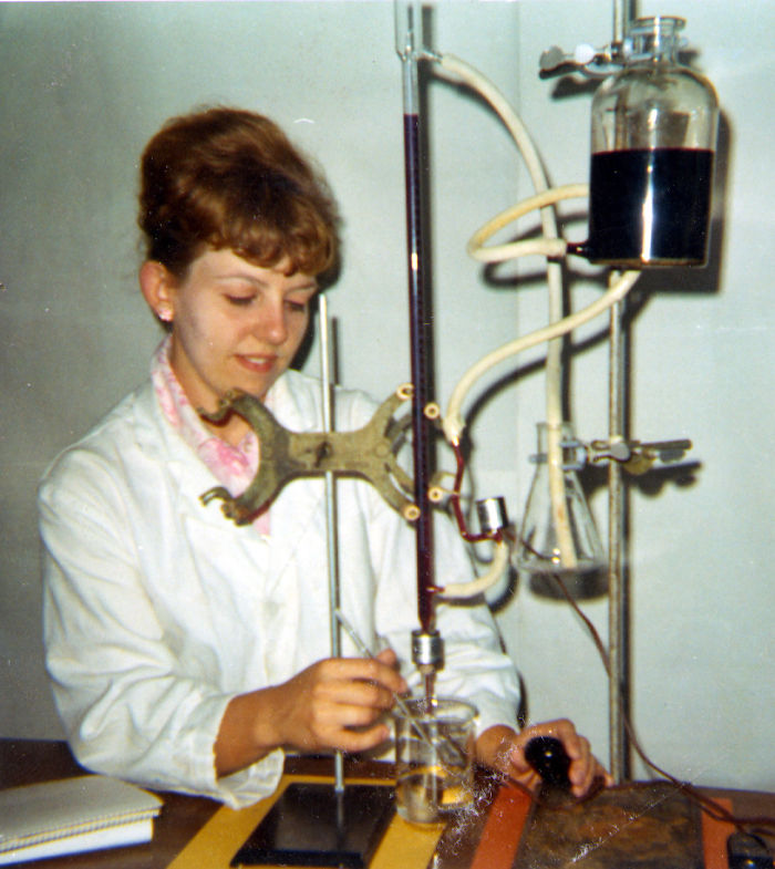 1963 - Performing A Kmno4 Titration Before Automatic Titration Apparatus Was Ever Heard Of !!