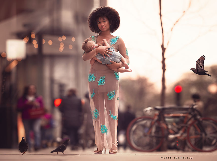 Stunning Photos Of Moms Breastfeeding Outside Show Nursing In Public Is OK