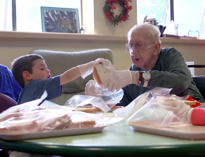 Introducing Preschoolers Into This Nursing Home Changed Everyone’s Lives