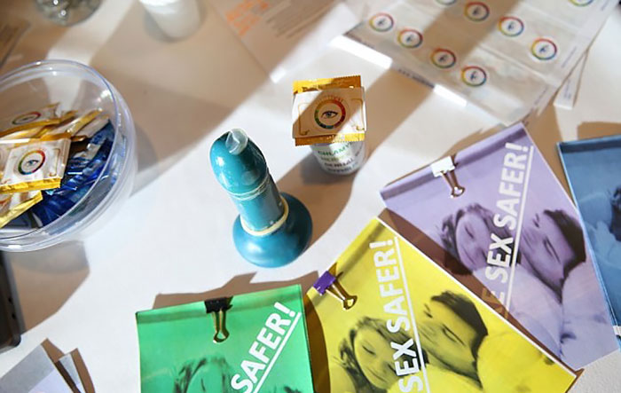 New Condom Will Change Colors If Someone Has An STI