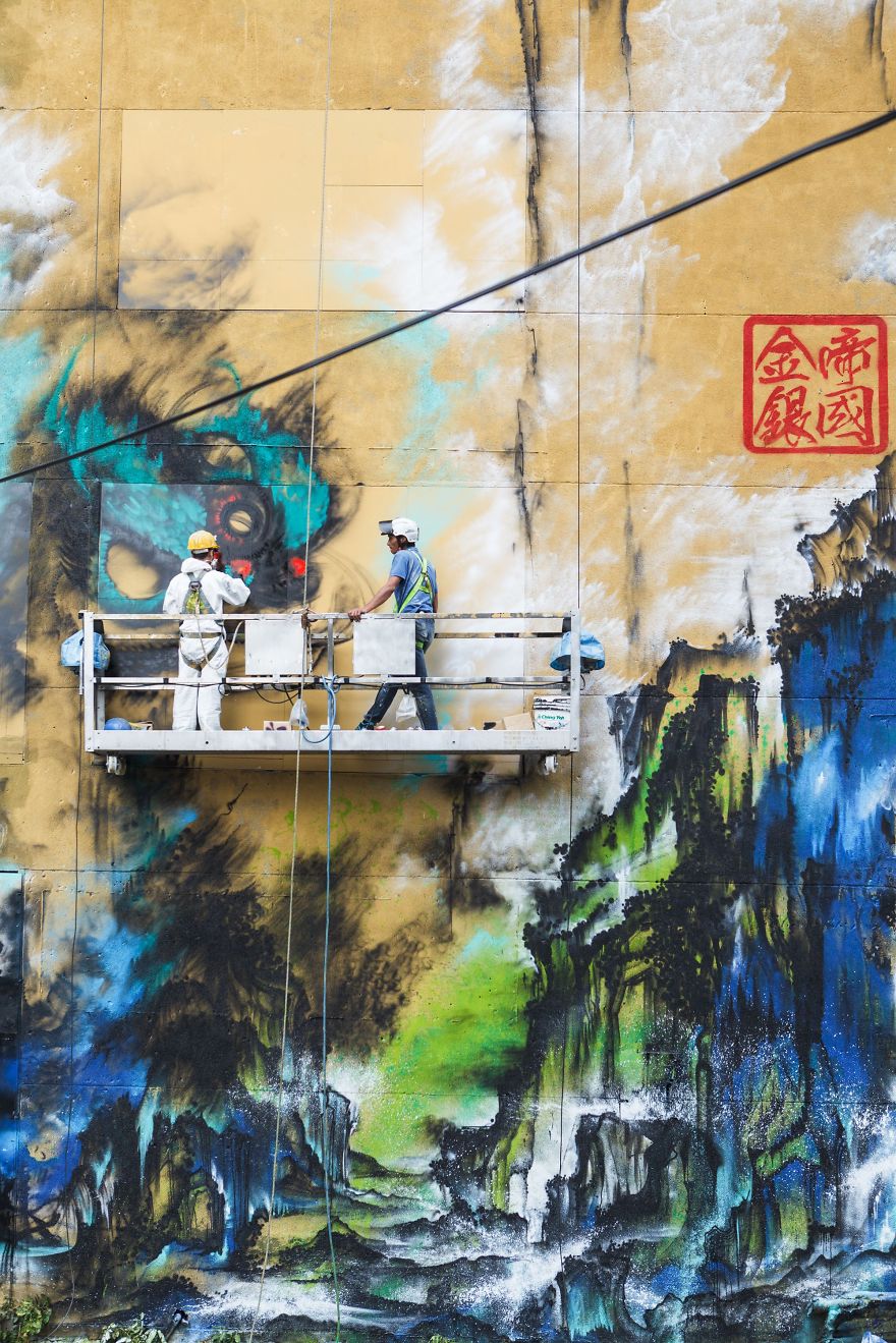 I Painted A Giant Mural Of The Traditional Foshan Lion Dance In Taipei