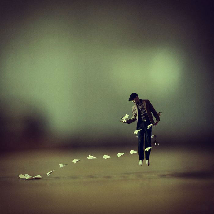 Photographer’s Adventures In A Miniature World