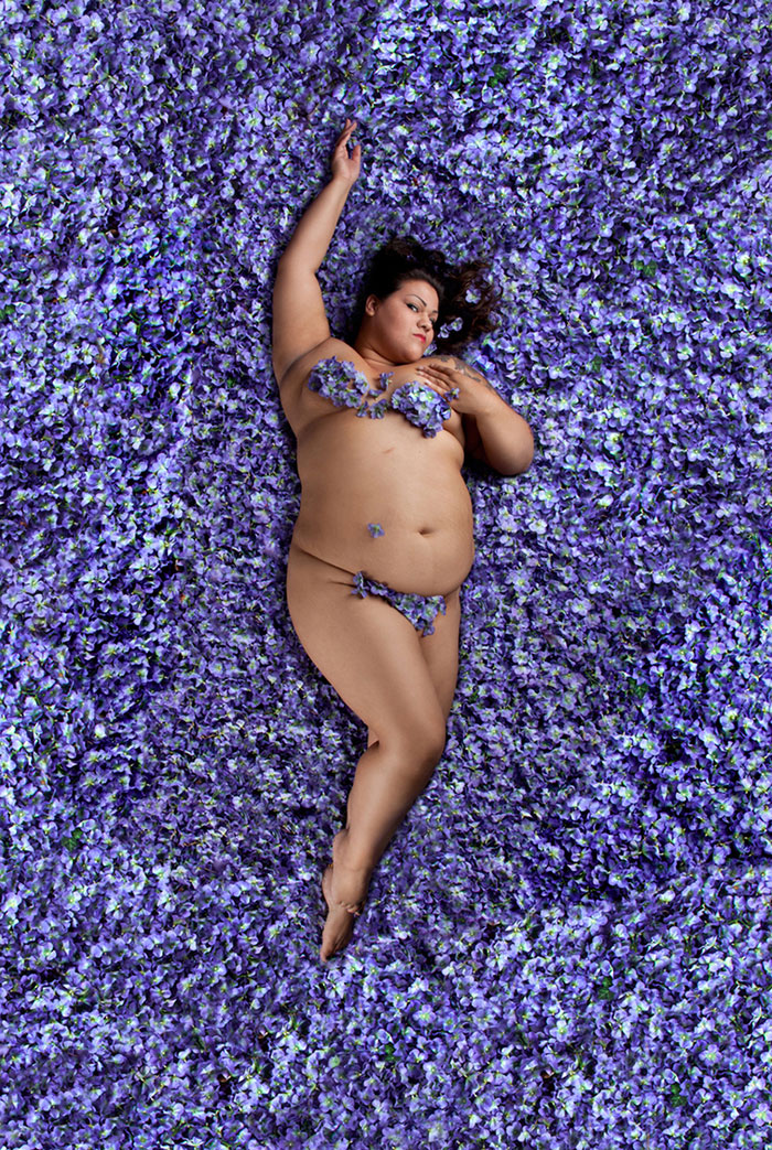 Photographer Challenges 'American Beauty' Standards With 14 Women Of All Shapes