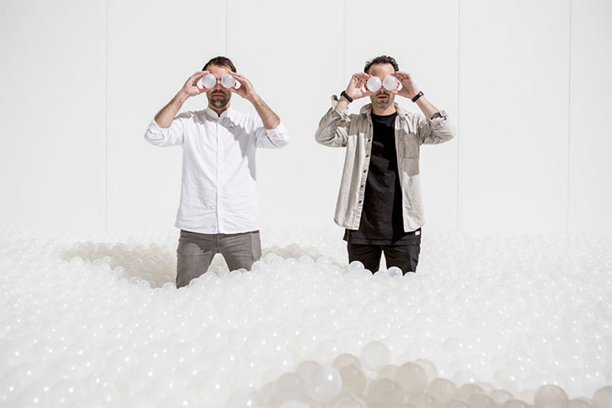Swim In 1,000,000 Recyclable Plastic Balls At Installation In Museum In Washington
