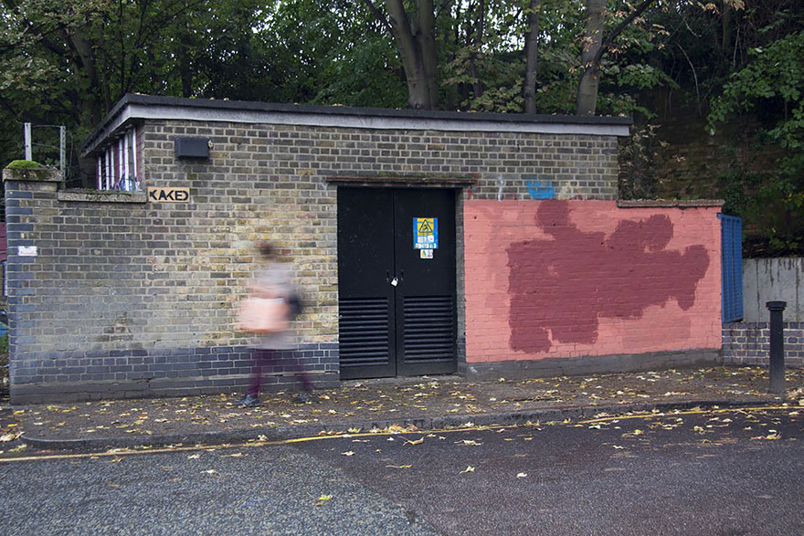 red-wall-graffiti-experiment-london-mobstr-curious-frontier-10