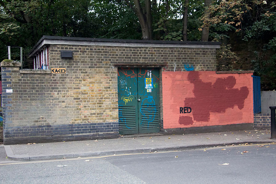 red-wall-graffiti-experiment-london-mobstr-curious-frontier-5
