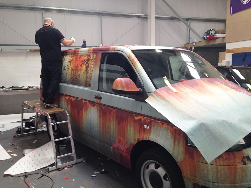 New Car Covered In Rust Camouflage To Protect It From Thieves