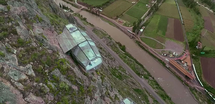 scary-see-through-suspended-pod-hotel-peru-sacred-valley-6