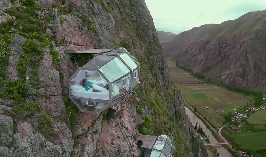 scary-see-through-suspended-pod-hotel-peru-sacred-valley-8