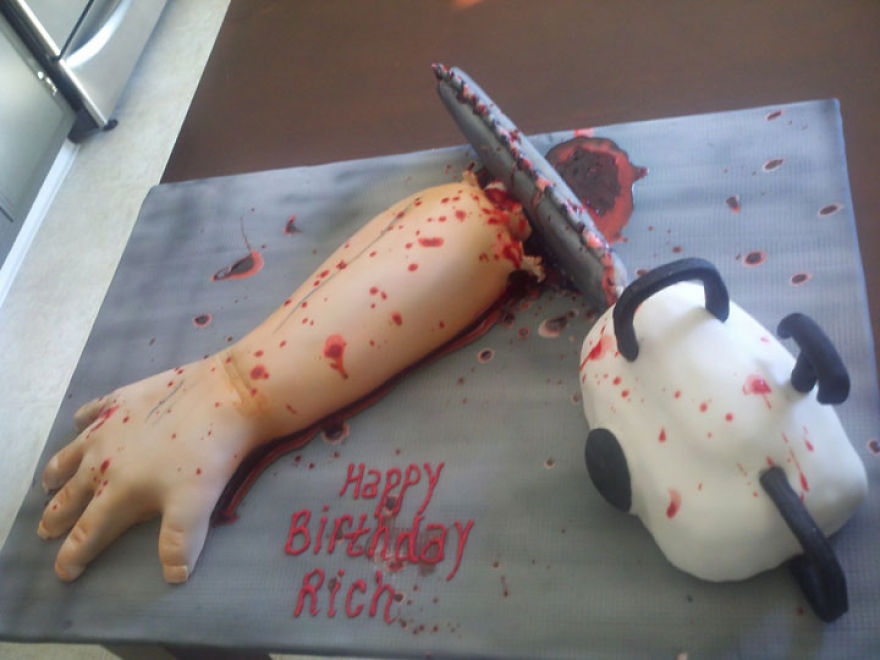 10 Disgusting Cakes You Don't Want For Your Daughter's Birthday